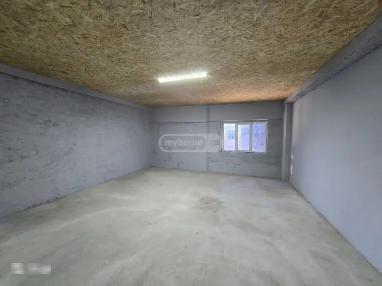 Manufacturing commercial area for rent in lilo