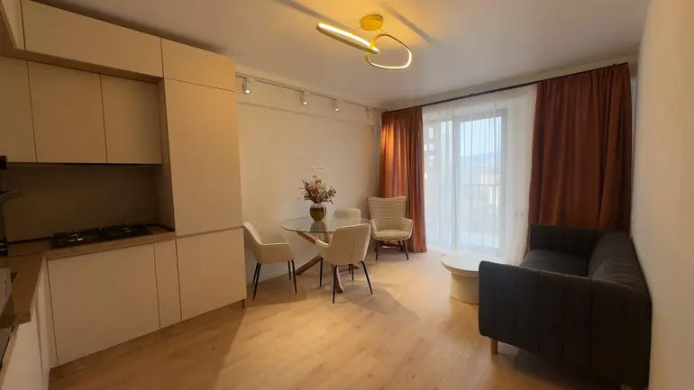 statment-img-0.6020878979282502