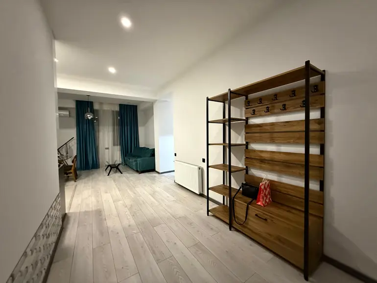 statment-img-0.6087812087273363